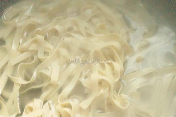 豆腐皮拌三丝的做法图解5