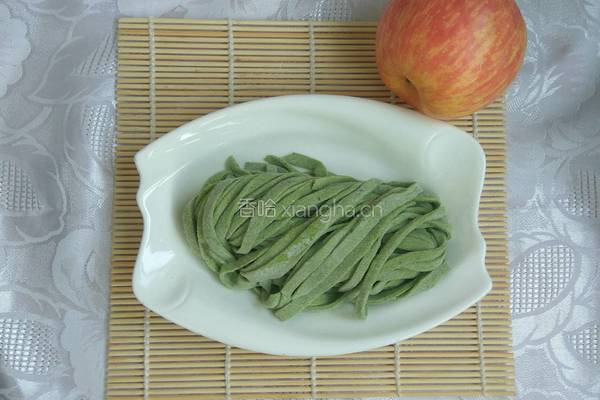 蔬汁手擀面的做法图解7
