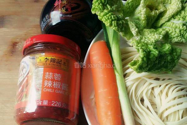 家常炒面的做法图解1