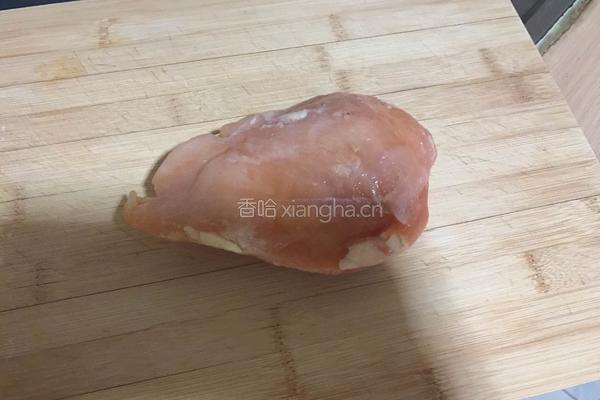 鸡肉片炒西葫芦的做法图解1