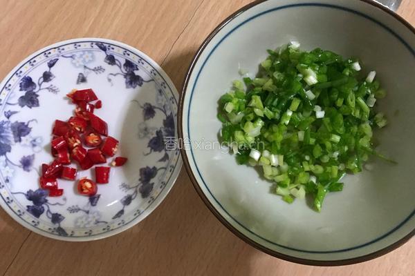 鸡肉片炒西葫芦的做法图解6