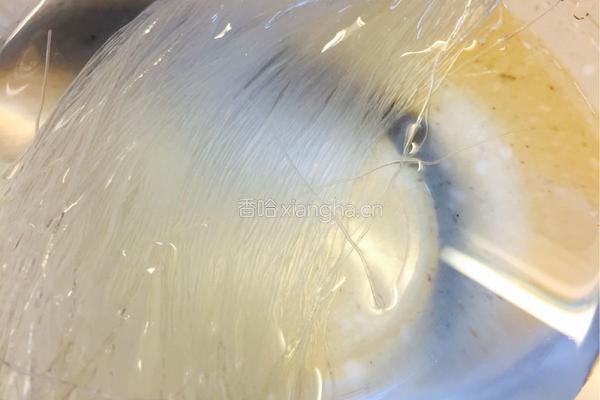 泰式鲜虾粉丝沙拉的做法图解1