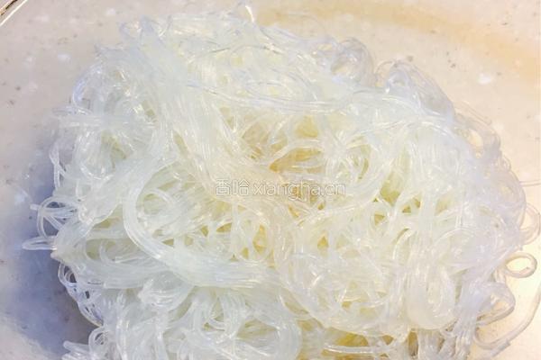 泰式鲜虾粉丝沙拉的做法图解3