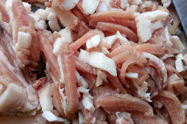 猪肉白菜虾肉饺子的做法图解2