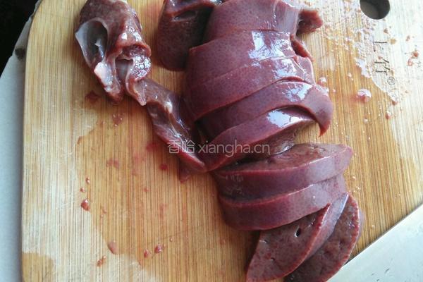 宝宝辅食之猪肝粉的做法图解2