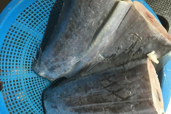 带鱼红糖酱油煮的做法图解1