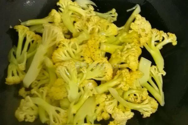 蚝油花菜的做法图解2