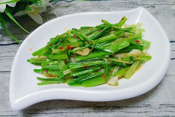素炒芹菜的做法图解5