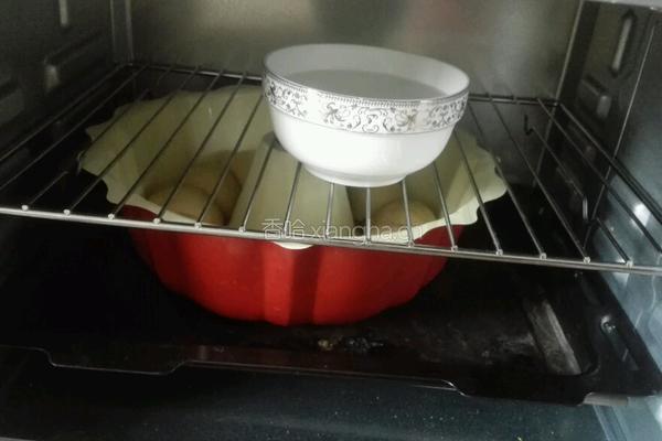 淡奶油豆沙面包的做法图解9