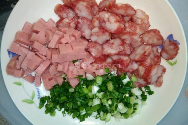 彩色炒飯的做法图解3