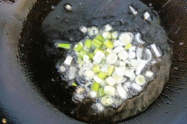 芹菜素饺子的做法图解7