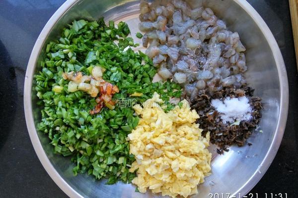 韭菜鸡蛋虾仁饺子的做法图解12