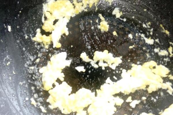 大虾炒饭的做法图解3