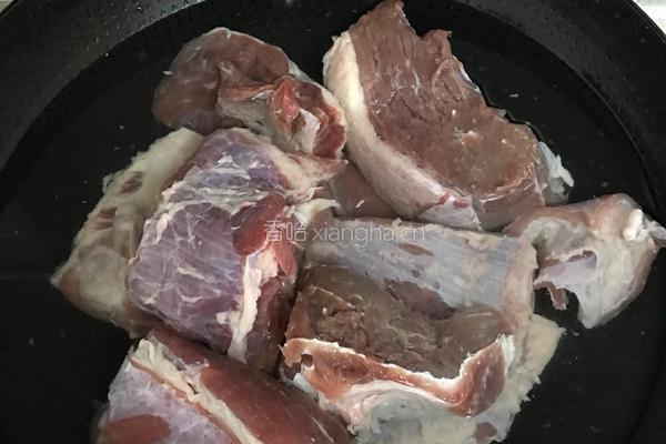 卤牛肉的做法图解3