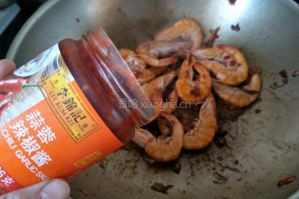 蒜蓉酱烧大虾的做法图解5