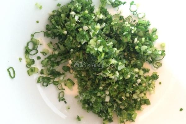 美味鲜嫩圆子汤的做法图解1