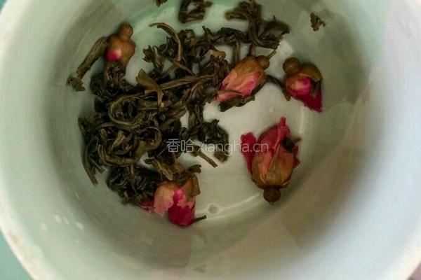 玫瑰奶茶的做法图解2