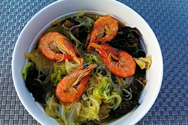 白菜叶鲜虾粉丝煲的做法图解6