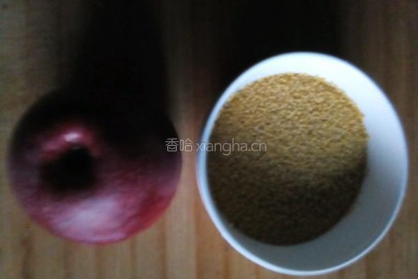 苹果小米粥的做法图解1
