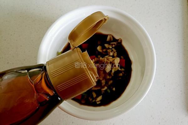 酸辣木耳的做法图解7