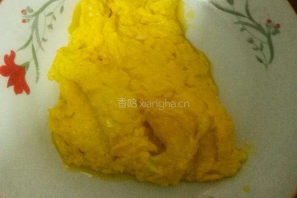 杏鲍菇炒鸡蛋的做法图解4