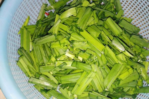 韭菜螺丝的做法图解3