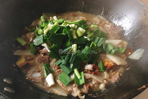 萝卜炖牛筋肉的做法图解12
