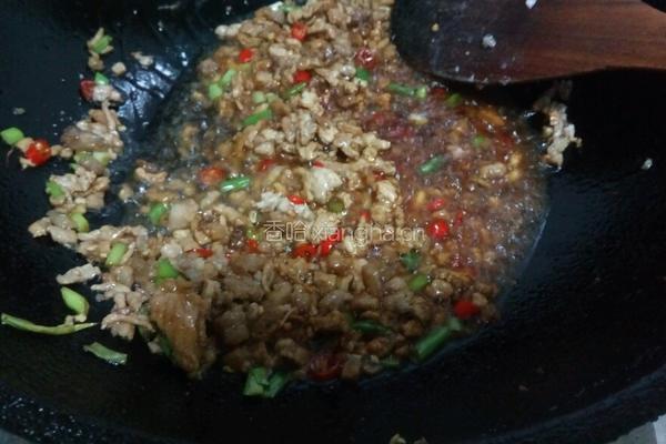肉末酸豇豆的做法图解9
