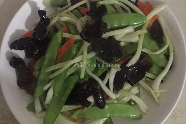 木耳炒荷兰豆的做法图解3