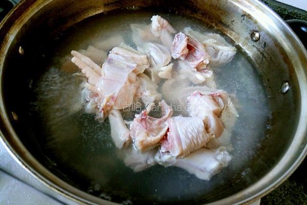小熊电炖锅版炖鸡汤的做法图解2