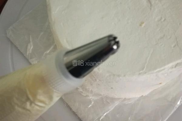 奶油水果蛋糕的做法图解5