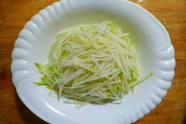 凉拌萝卜丝的做法图解3