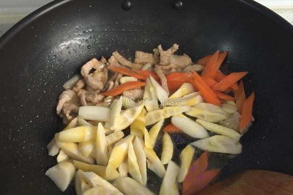 肉炒竹笋的做法图解5