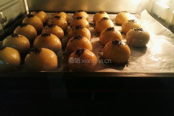 蛋黄酥的做法图解22