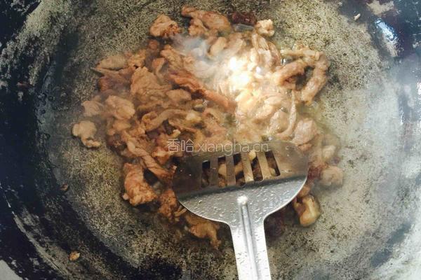 羊肉炒蒜薹的做法图解4
