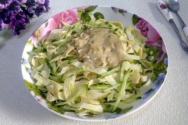 芝麻酱拌黄瓜豆皮的做法图解10