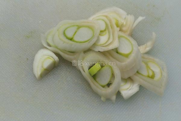 韭菜炒白灵菇的做法图解7
