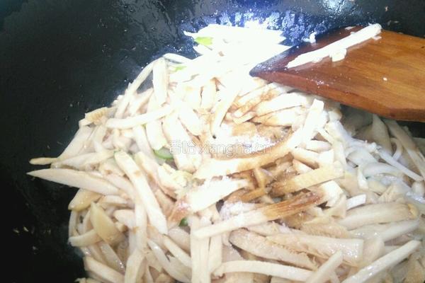 韭菜炒白灵菇的做法图解11