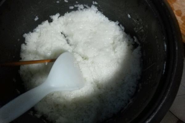 粽香糯米糕的做法图解2
