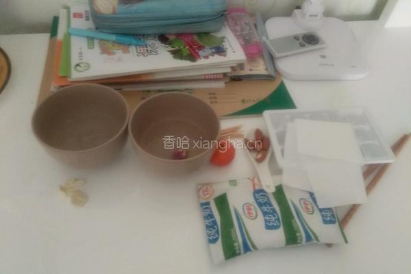 牛奶玫瑰冻的做法图解1