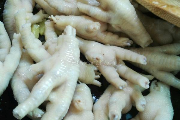 卤麻辣鸡爪的做法图解6