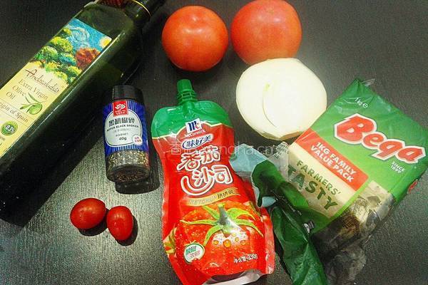 番茄肉酱（意面肉酱）的做法图解1
