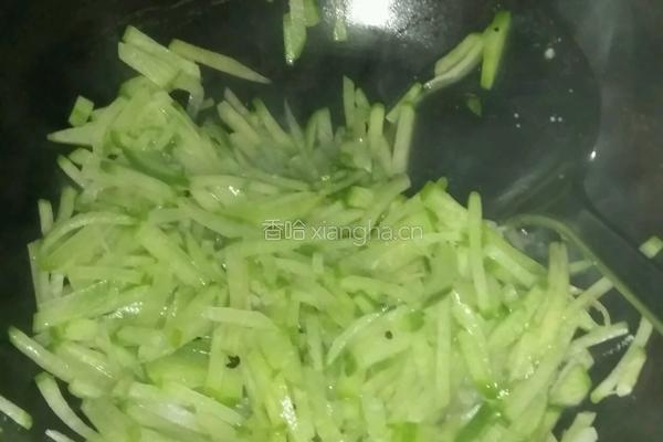 花椒萝卜丝的做法图解3