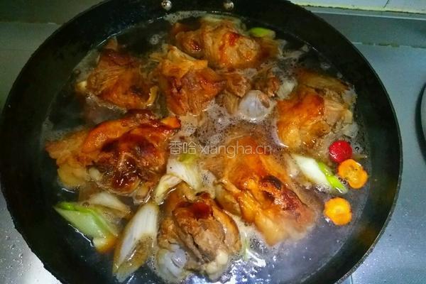 酱大骨头的做法图解11