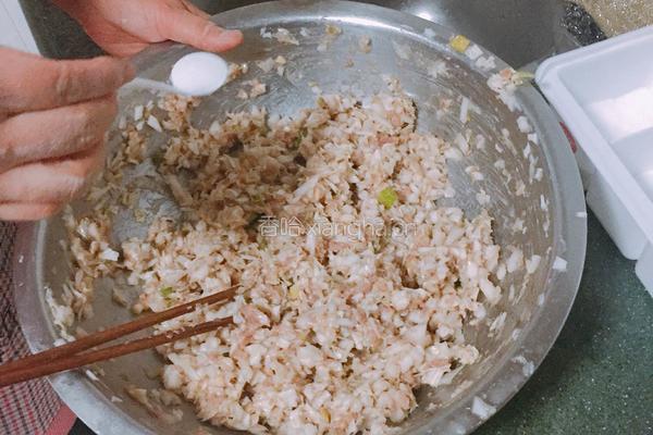 白菜猪肉饺子的做法图解11