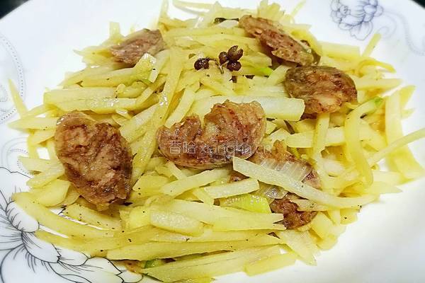 腊肠土豆丝的做法图解10