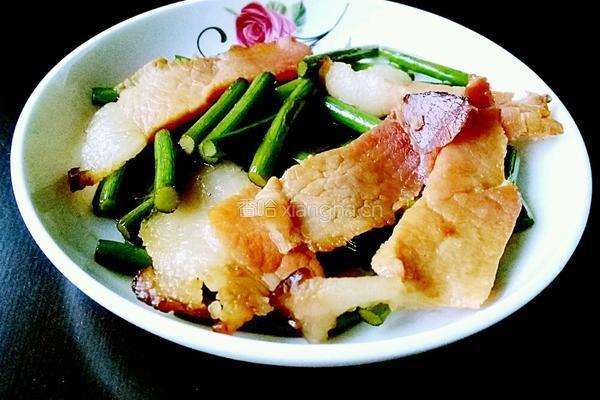 新春腊肉蒜苗的做法图解11
