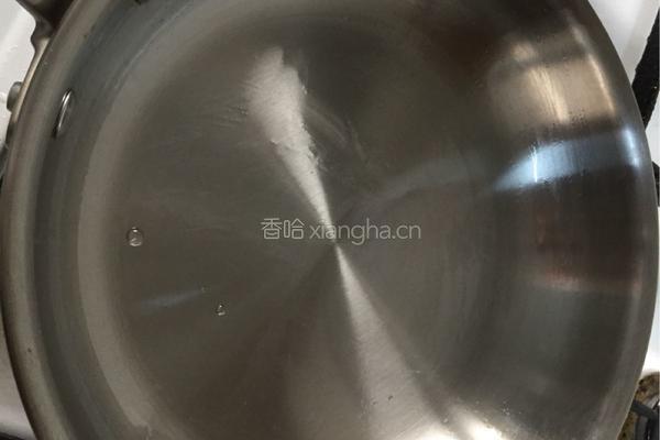 牛油果鸡蛋三明治的做法图解2