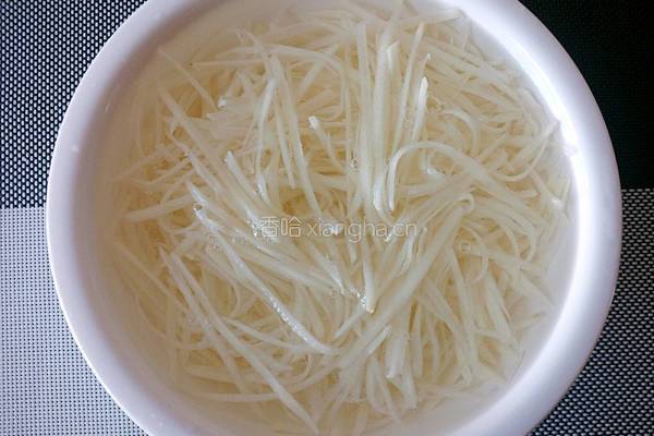 醋溜土豆丝的做法图解2