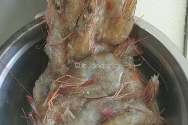 酥炸大虾的做法图解1